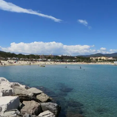 Διαμέρισμα Studio Renove Climatise Avec Parking A La Faviere - Fr-1-610-65 *