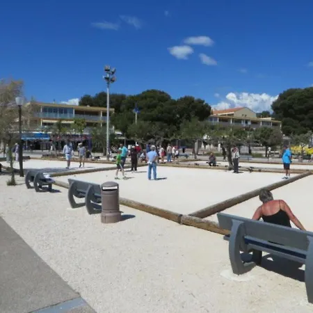 Studio Renove Climatise Avec Parking A La Faviere - Fr-1-610-65 Διαμέρισμα